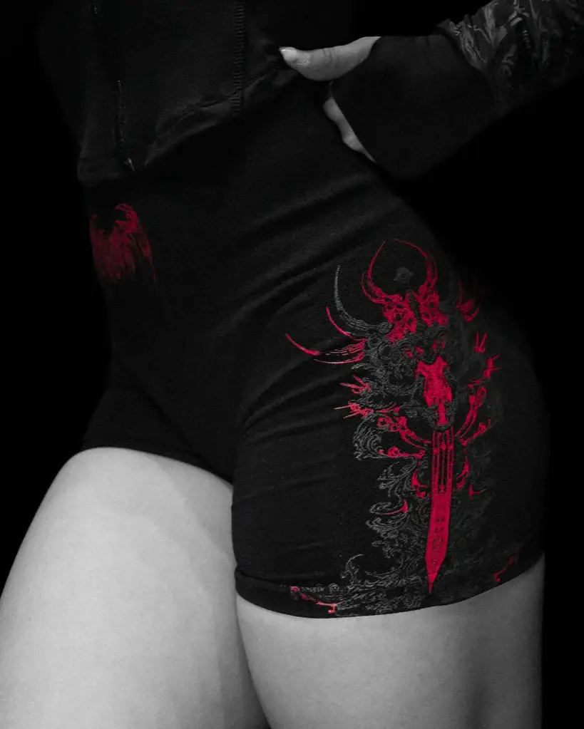Dark Cathedral Shorts (Rojo, S)